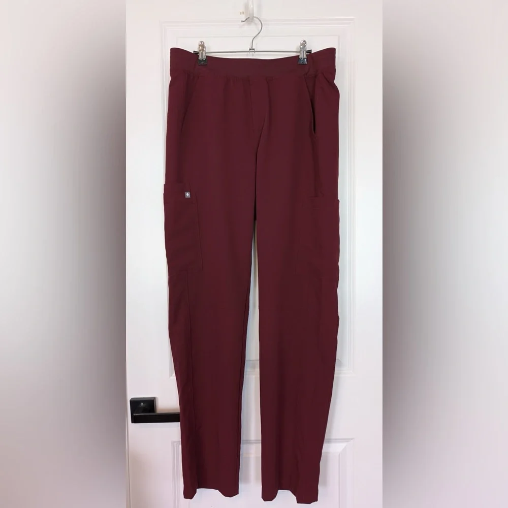 FIGS Men’s Axim Cargo Scrub Pants Burgundy Size Large